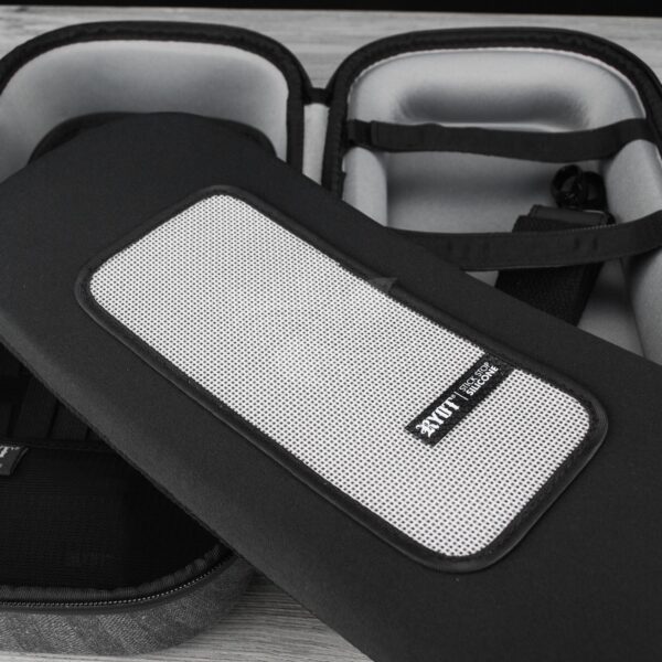 Ryot 35cm Axe Pack W/ SmellSafe Technology - Image 12