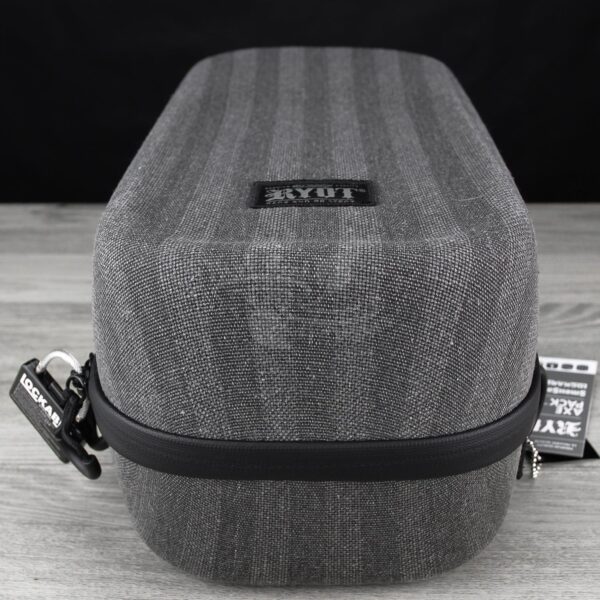 Ryot 35cm Axe Pack W/ SmellSafe Technology - Image 8