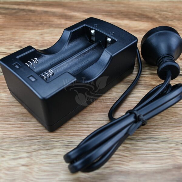 18650 Battery Charger - Image 2