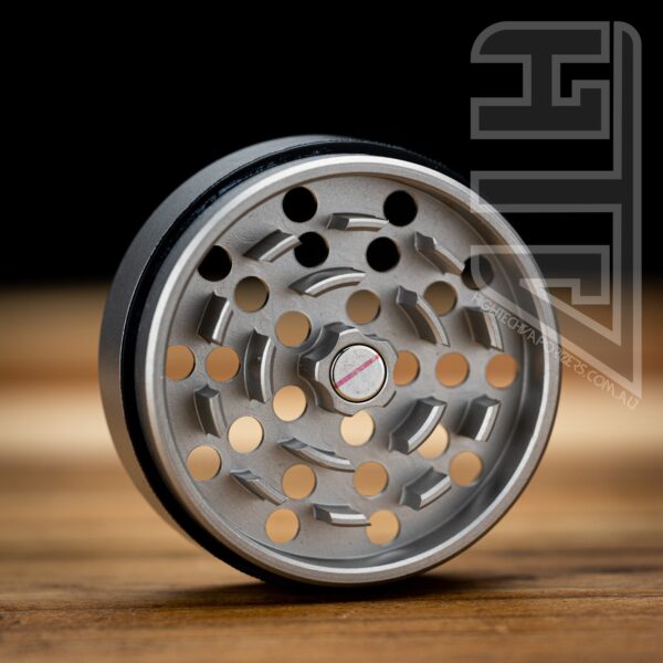 Medium 4pc The Ripper Grinder - Image 15